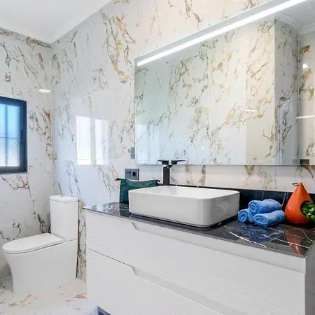Pura Vida - Plusholidays Villa Calpe