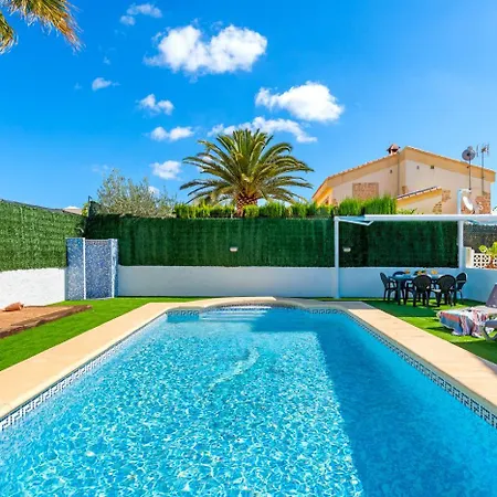 Pura Vida - Plusholidays Calpe