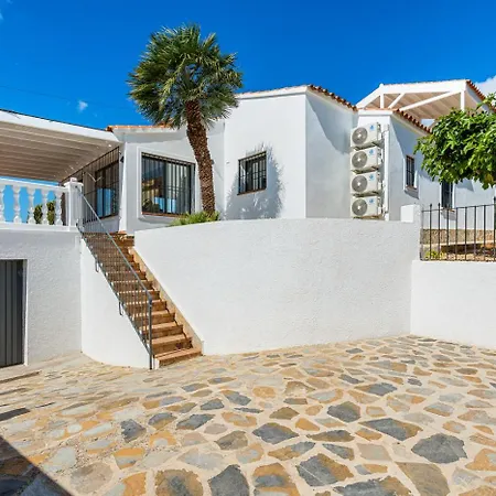 Pura Vida - Plusholidays * Calpe